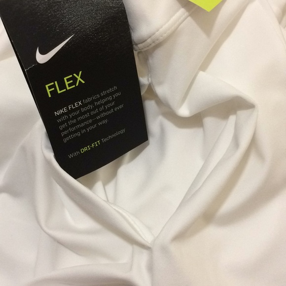 Women’s Nike Dry Golf/Tennis Skort - Picture 3 of 5